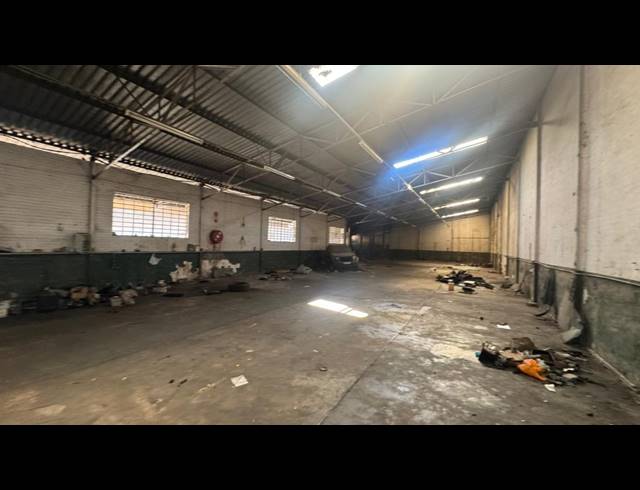 1,000M² WAREHOUSE TO LET IN PRETORIA WEST
